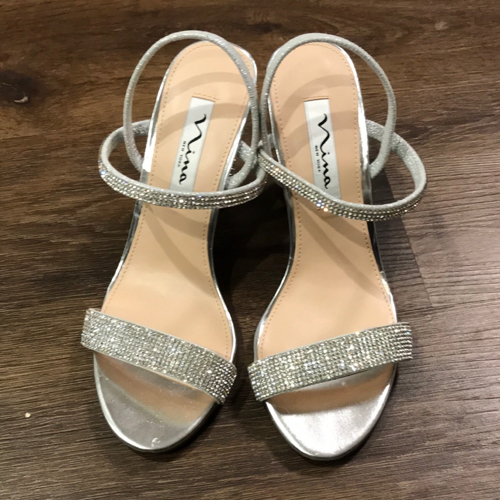 Brand new Nina Heels